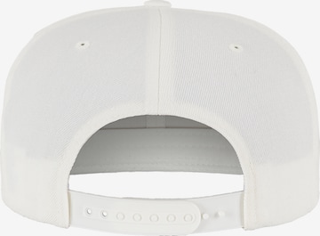 Cappello da baseball 'Cork' di Flexfit in bianco