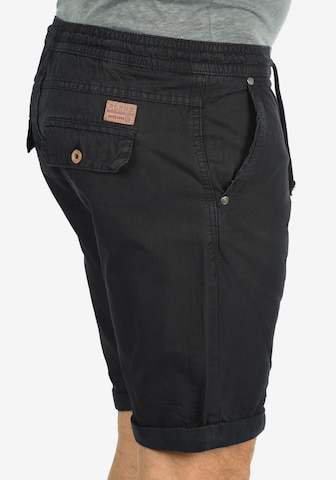 BLEND Regular Chinoshorts 'Claudio' in Schwarz