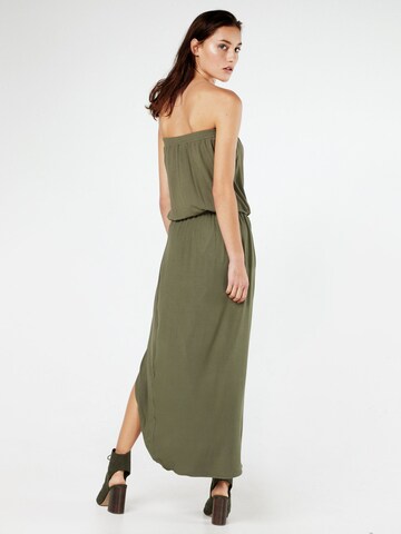 Robe Urban Classics en vert