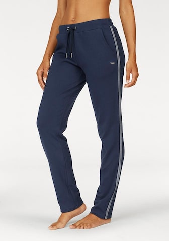 BENCH Regular Pants in Blue: front