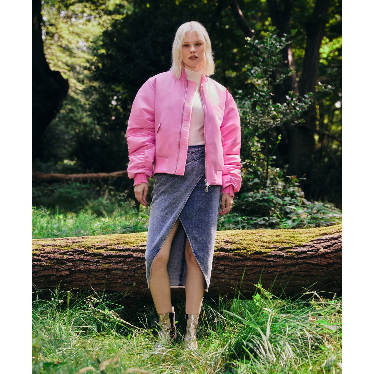 Lola - Youthful Pink Bomber Jacket Look