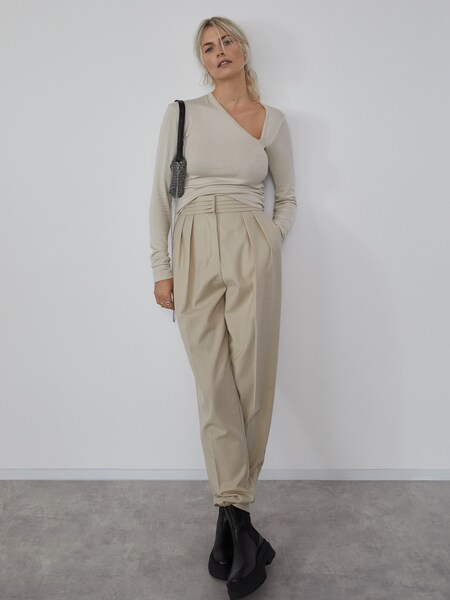 Lena Gercke - Cozy Beige Look by LeGer