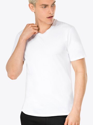 DRYKORN - Regular Fit Camisa 'CARLO' em branco: frente