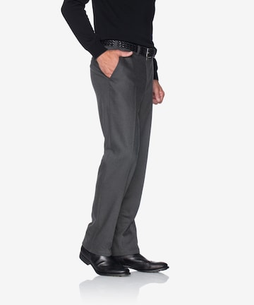 BRAX Regular Pleated Pants in Grey