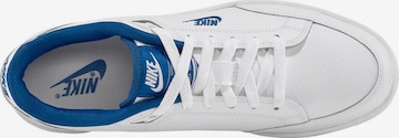 balts Nike Sportswear Zemie brīvā laika apavi 'Grandstand II'