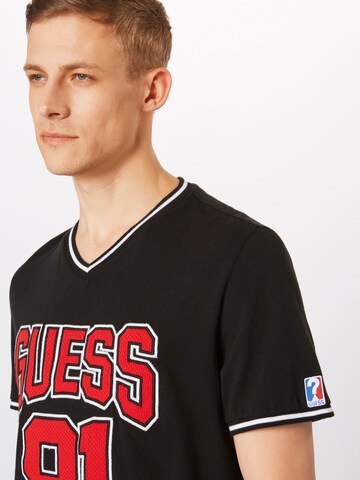 GUESS T-Shirt in Schwarz