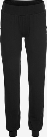 OCEAN SPORTSWEAR Workout Pants in Black: front