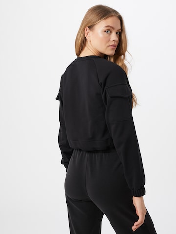 Urban Classics Sweatshirt in Black