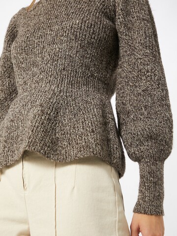 VERO MODA Sweater 'Pepper' in Brown