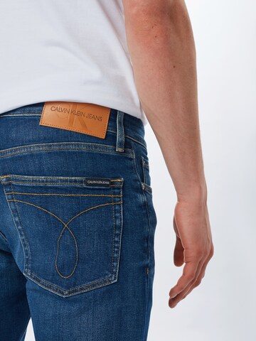 mėlyna Calvin Klein Jeans Prigludęs Džinsai 'CKJ 026 SLIM'