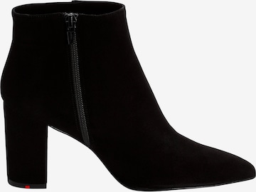 LLOYD Booties in Black