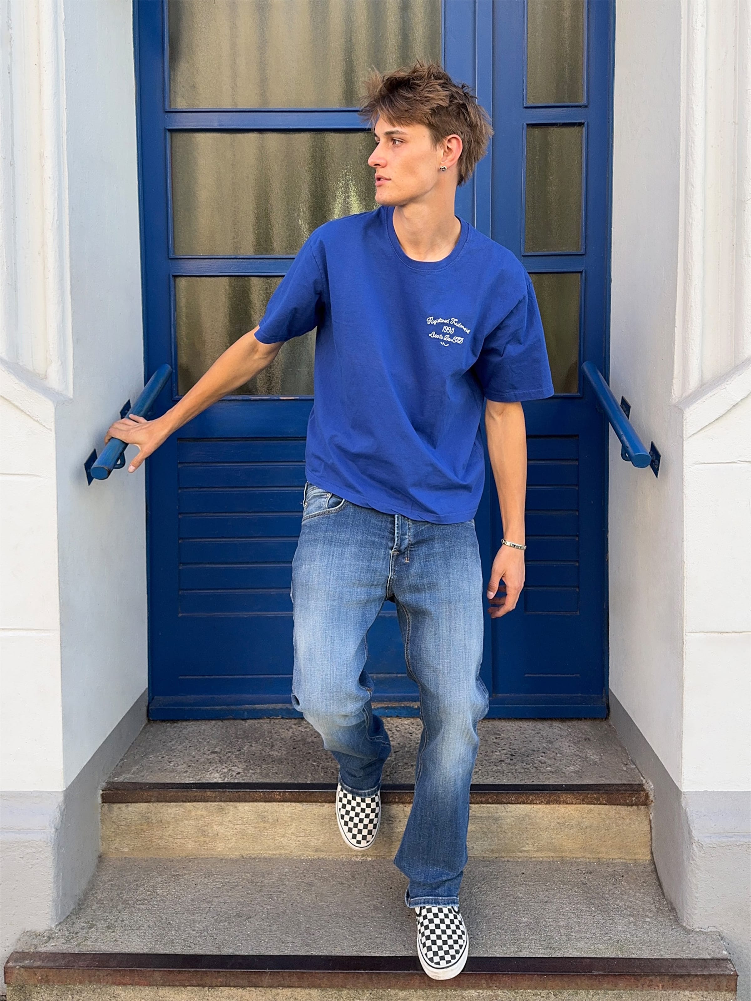 Marlon - Blue Shirt Look by LTB