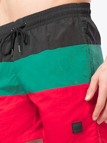 Urban Classics Badeshorts in Schwarz