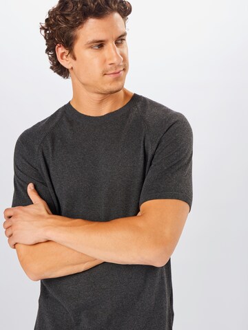 NU-IN Regular Fit T-Shirt in Grau