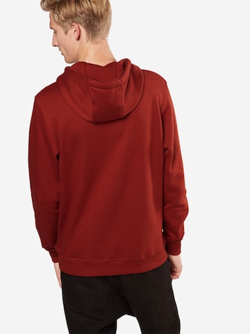 Urban Classics Sweatshirt in Rot: zadná strana