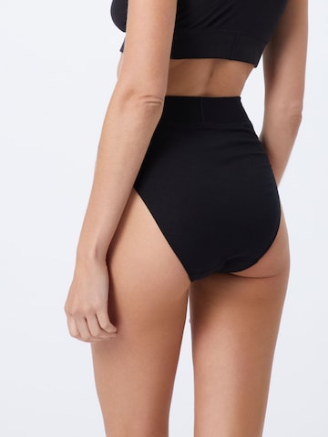 Regular Slip 'Elastic' CALIDA en noir : derrière