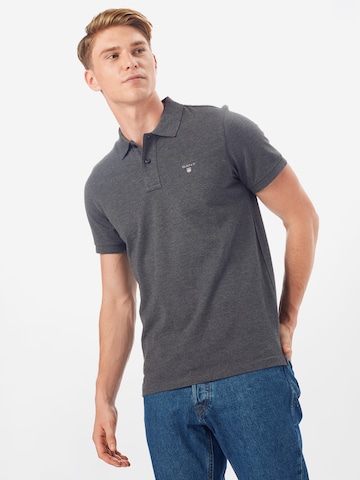 GANT - Camiseta 'Rugger' en gris: frente