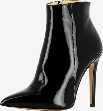 EVITA Ankle Boots in Black: front