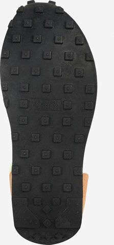 oranžs Nike Sportswear Zemie brīvā laika apavi 'Daybreak'