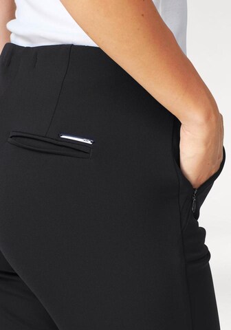 Slimfit Pantaloni 'Anna' di MAC in nero