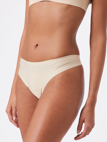 regular String 'Dream Invisibles Thong' di MAGIC Bodyfashion in beige: frontale