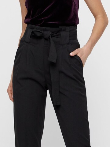 Y.A.S Regular Pleat-Front Pants in Black