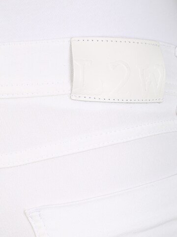 Skinny Pantaloni 'Sophia' di LOVE2WAIT in bianco