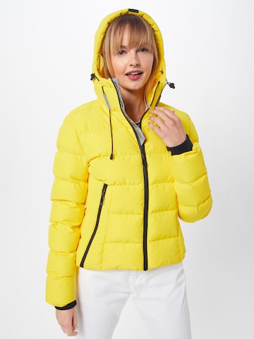 Geacă de iarnă 'Spirit' de la Superdry pe galben: față