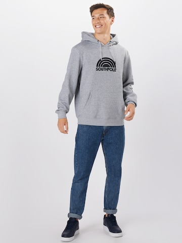 SOUTHPOLE Sweatshirt 'Halfmoon' i grå