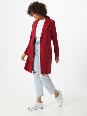 Manteau mi-saison 'Astrid' ONLY en rouge : devant