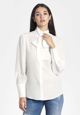 Uta Raasch Blouse in White: front
