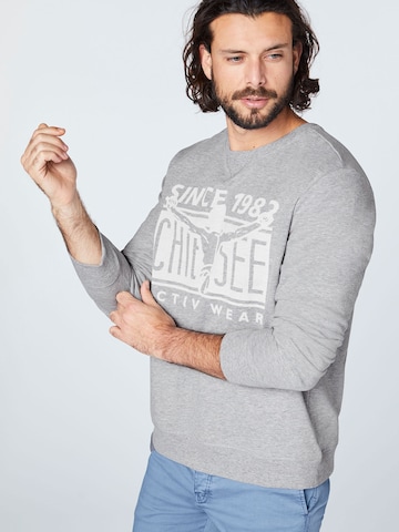 Coupe regular Sweat-shirt CHIEMSEE en gris