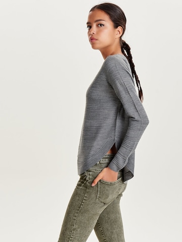 Pullover 'ONLCaviar' di ONLY in grigio