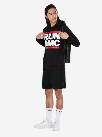 Bluză de molton 'Run DMC' de la Mister Tee pe negru