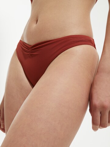 EDITED Regular Bikini Bottoms 'Tasha' in Red: front