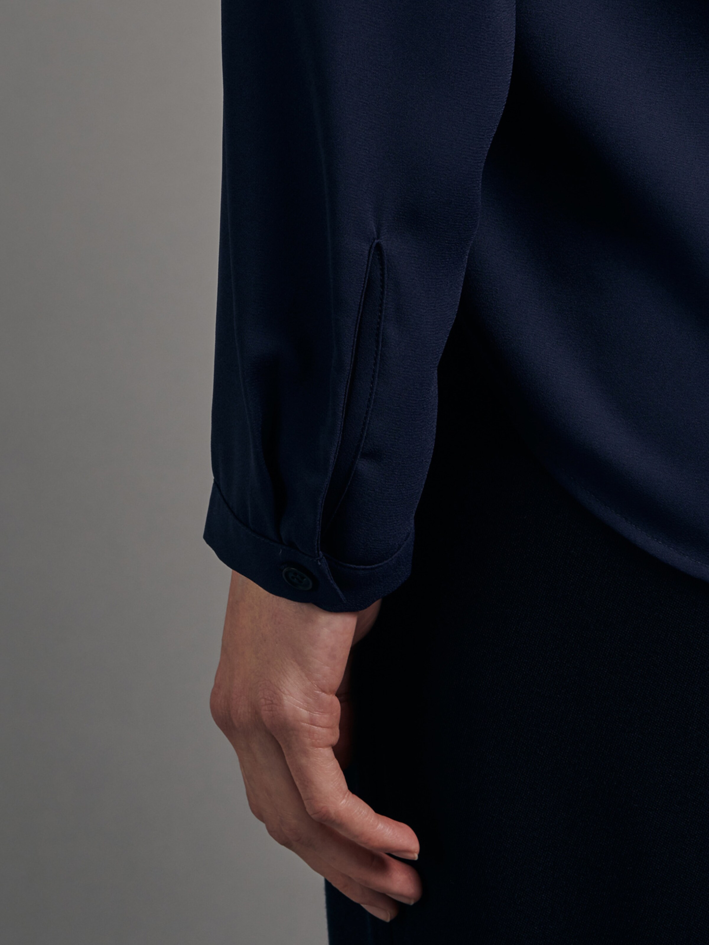 Seidensticker Blouse Schwarze Rose In Ultramarine Blue About You