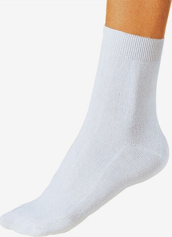 GO IN Socks in White: front