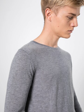OLYMP Sweater in Grey