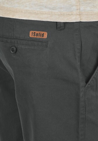 !Solid Regular Chino 'Lamego' in Grijs