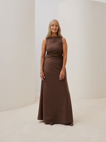 Long Brown Dress Look