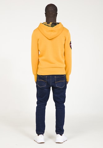 Sweat-shirt PLUS EIGHTEEN en jaune