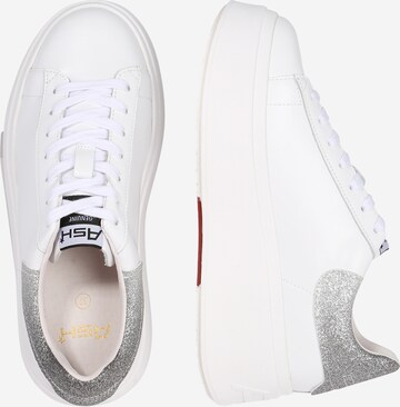 Sneaker low 'Moby' de la ASH pe alb