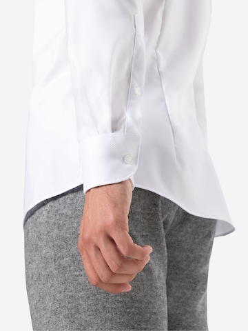 OLYMP Slim fit Koszula biznesowa 'Level 5' w kolorze biały