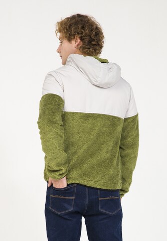 PLUS EIGHTEEN Between-Season Jacket in Green