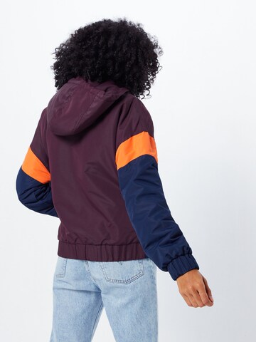 Urban Classics Tussenjas in Blauw: terug