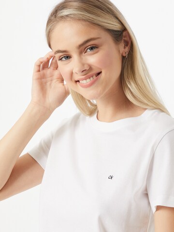 Calvin Klein - Camiseta en blanco