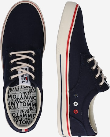 Tommy Jeans Sneaker low i blå: side