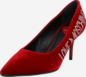 Pumps de la Love Moschino pe roșu: față