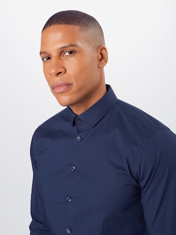 Coupe slim Chemise business Casual Friday en bleu