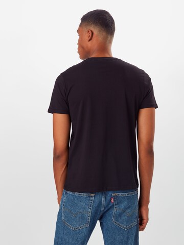 ALPHA INDUSTRIES Regular Fit T-Shirt in Schwarz